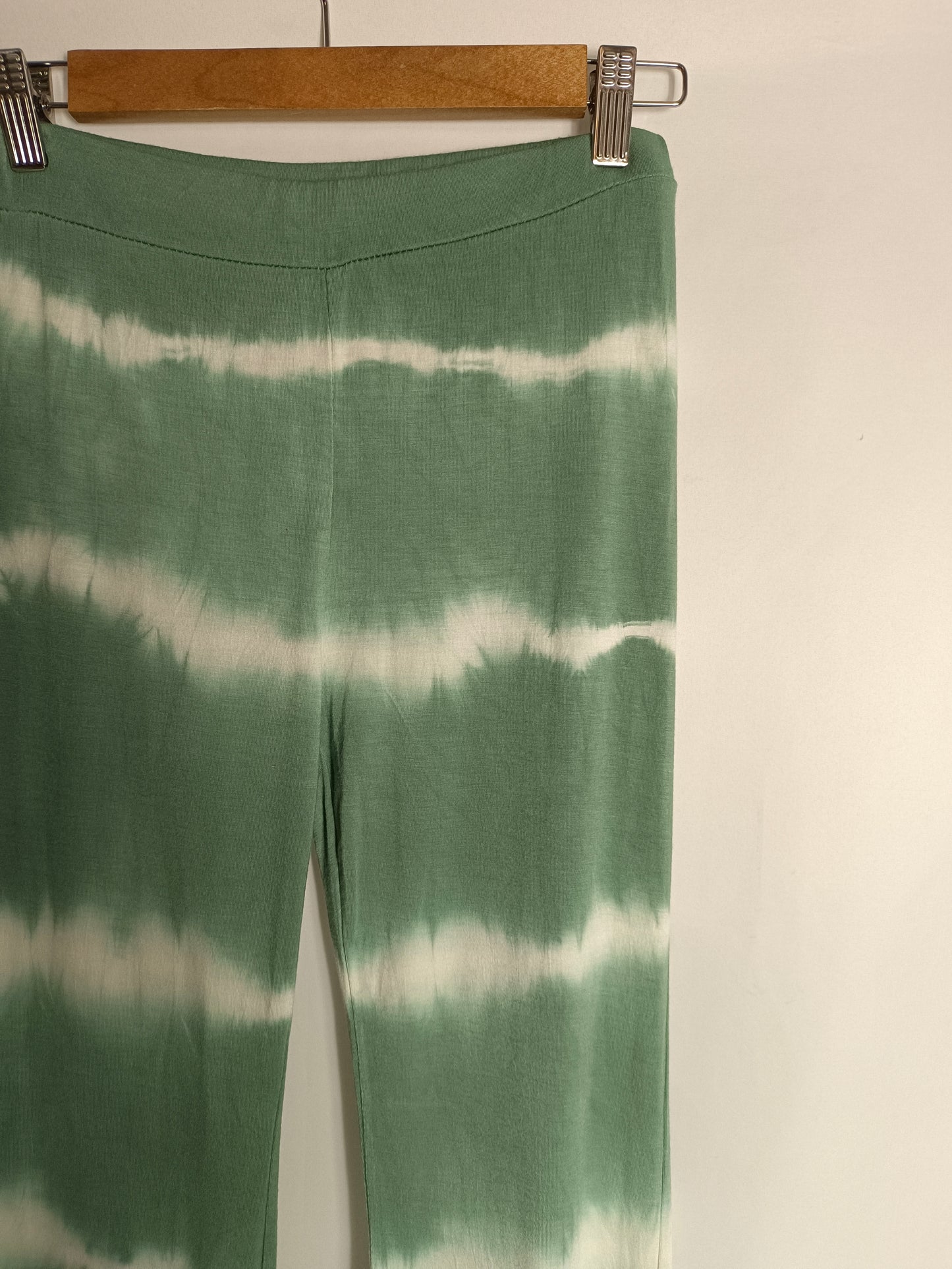 OTRAS. Pantalón verdes tie dye Tu(xs)