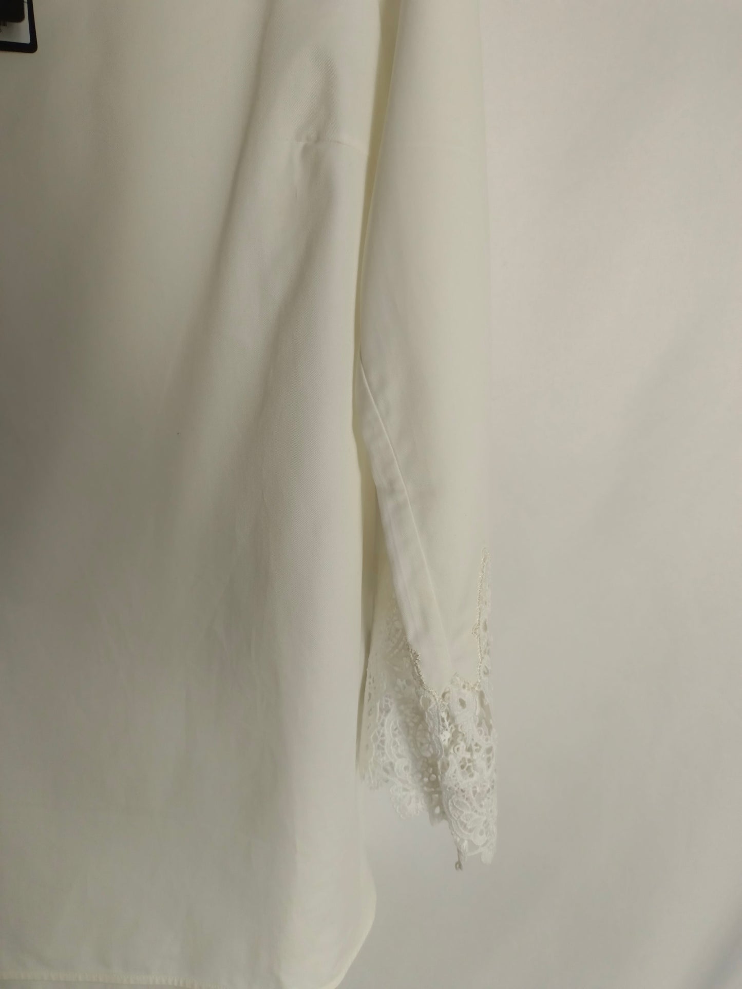 MASSIMO DUTTI. Blusa blanca mangas T.38