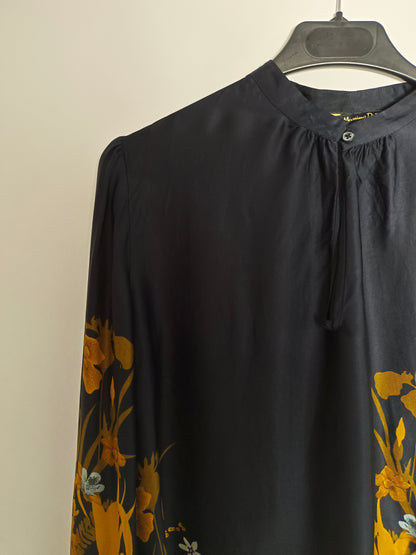 MASSIMO DUTTI. Blue floral blouse T.38