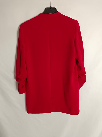 MANGO. blazer fina  roja T.xs