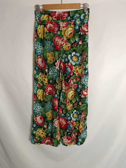 ZARA.Pantalón fluido flores T.s