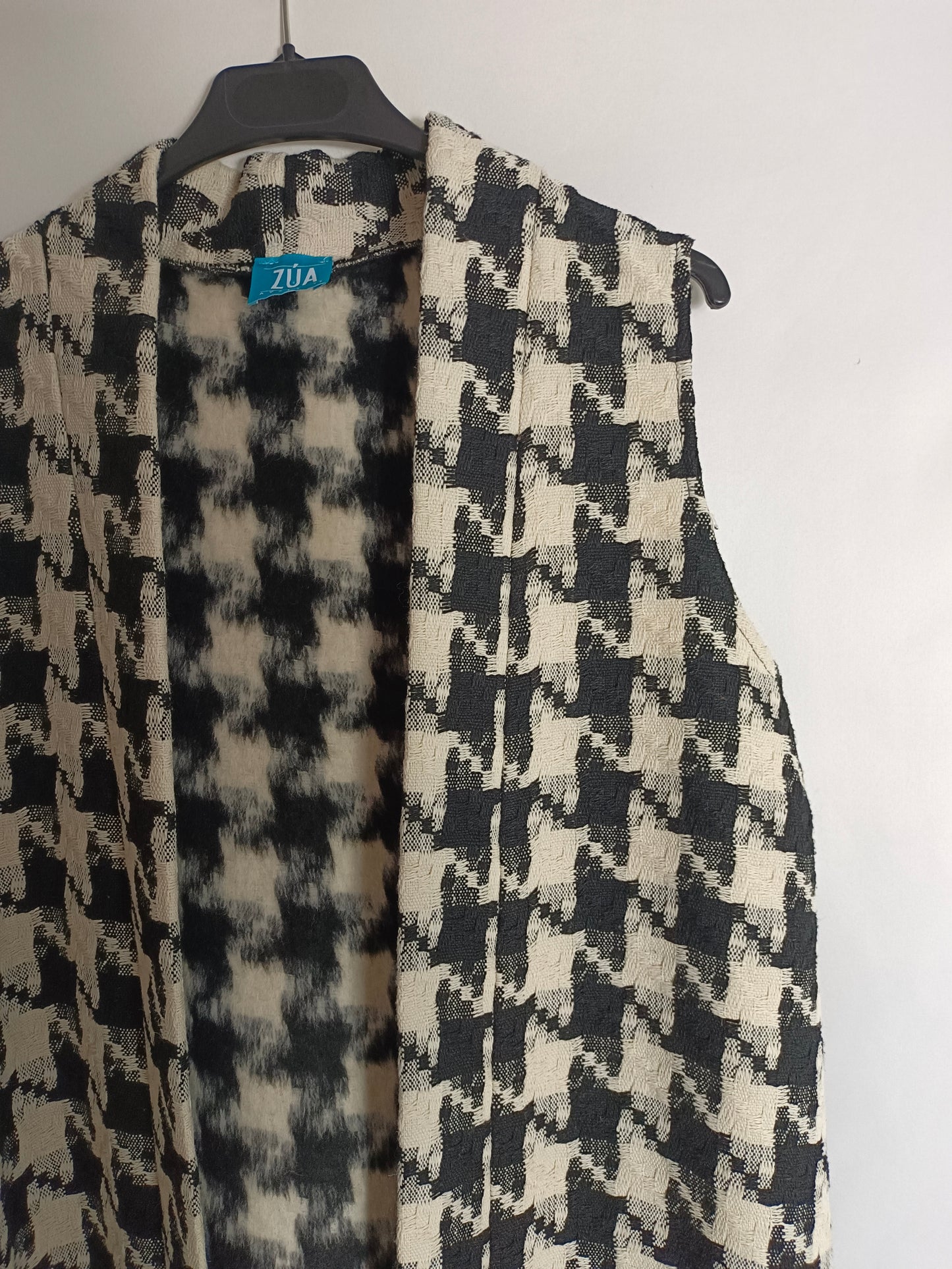 ZUA. chaleco negro pata de gallo TU(s/m)