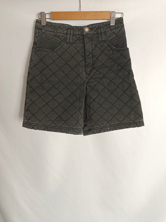 BERSHKA. Quilted black shorts size 36