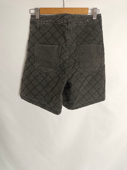 BERSHKA. Quilted black shorts size 36
