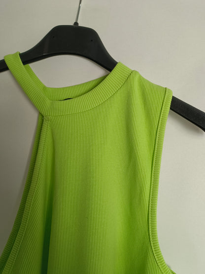 ZARA. Top verde canalé T.m