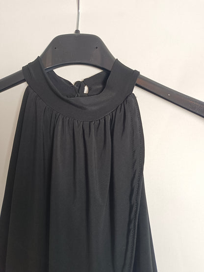 OTRAS. Croptop negro escote T.6(s)