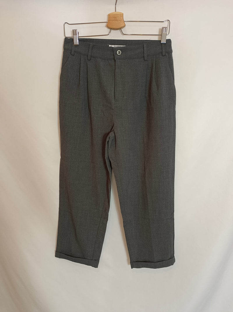PULL&BAER. Pantalón gris pinzas T.34