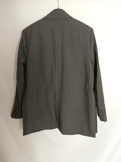 ZARA. Blazer gris rayas diplomáticas T.s