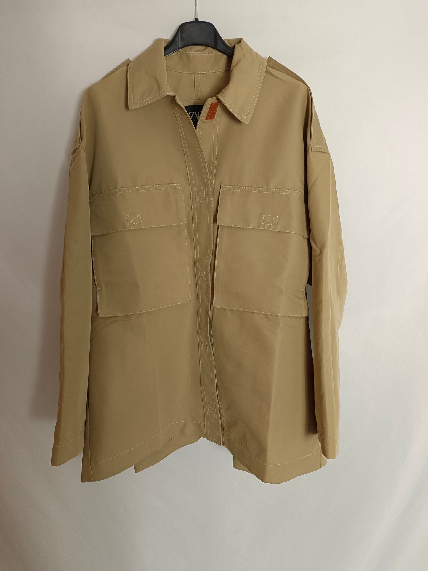 ZARA. Oversized beige jacket T.xs/s