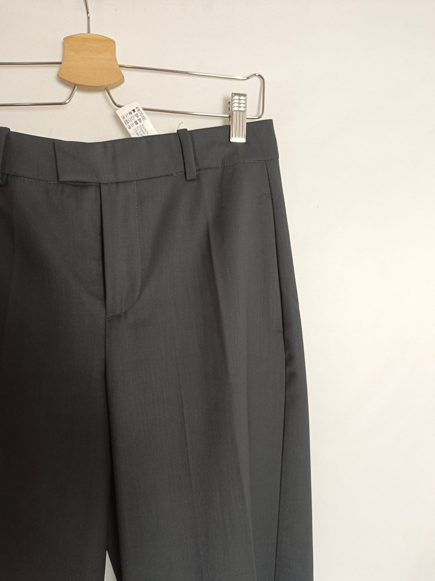 ZARA. Pantalón gris ancho T.s