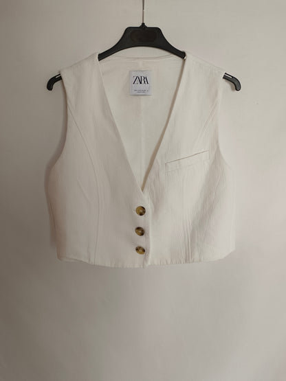 ZARA. Chaleco blanco botones T.m