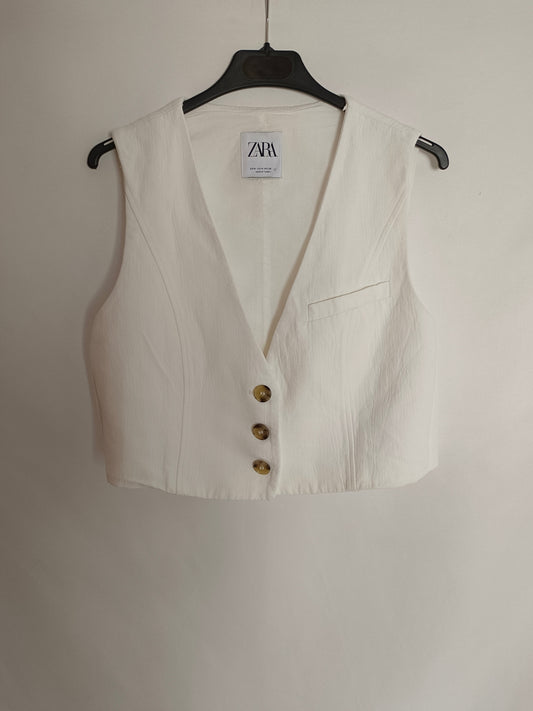 ZARA. Chaleco blanco botones T.m