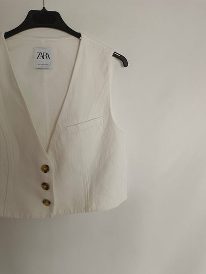 ZARA. Chaleco blanco botones T.m
