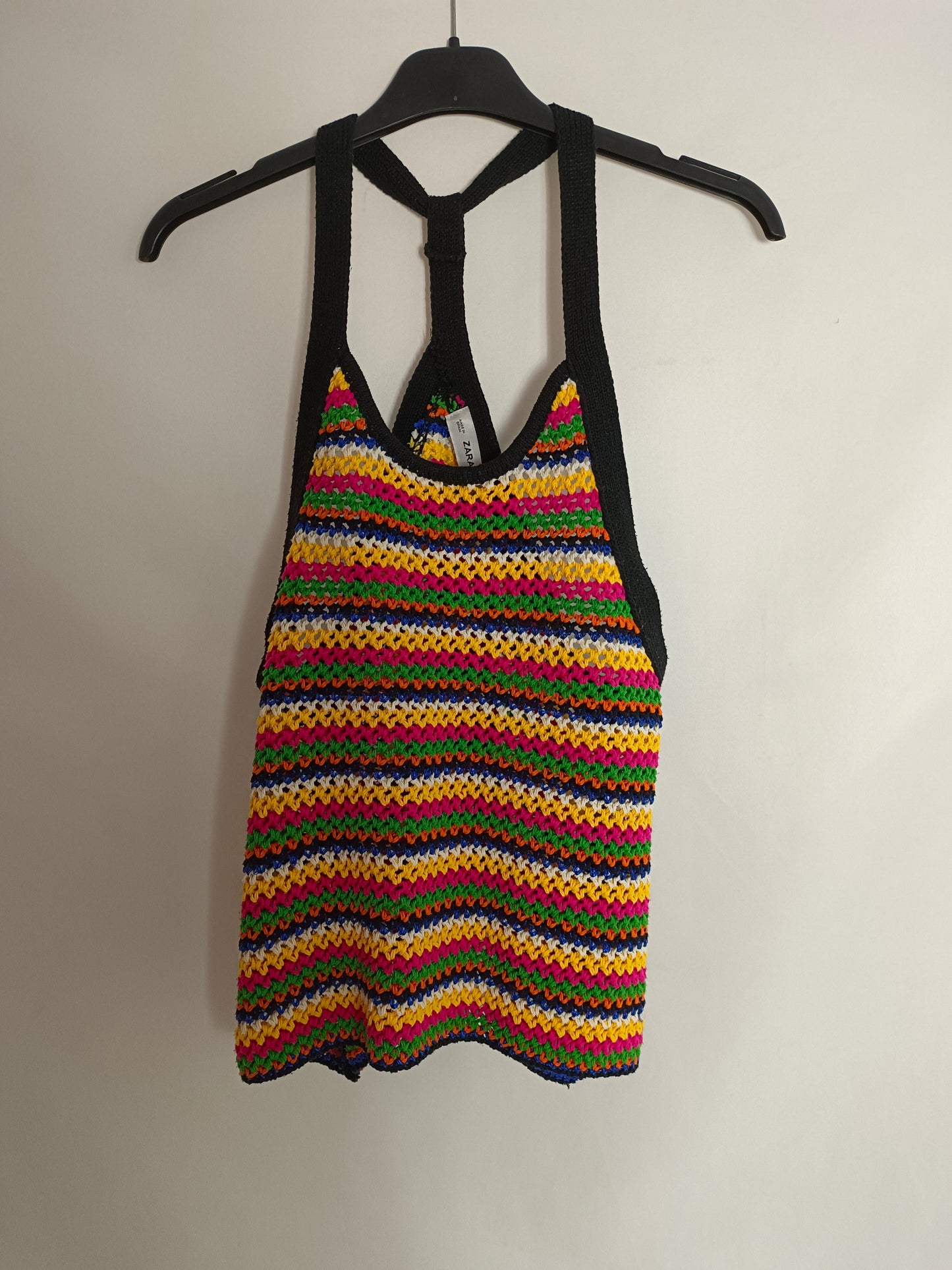 ZARA. top punto colores T.s