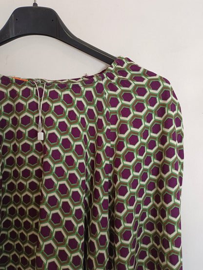 ZAU. Retro burgundy blouses Yours