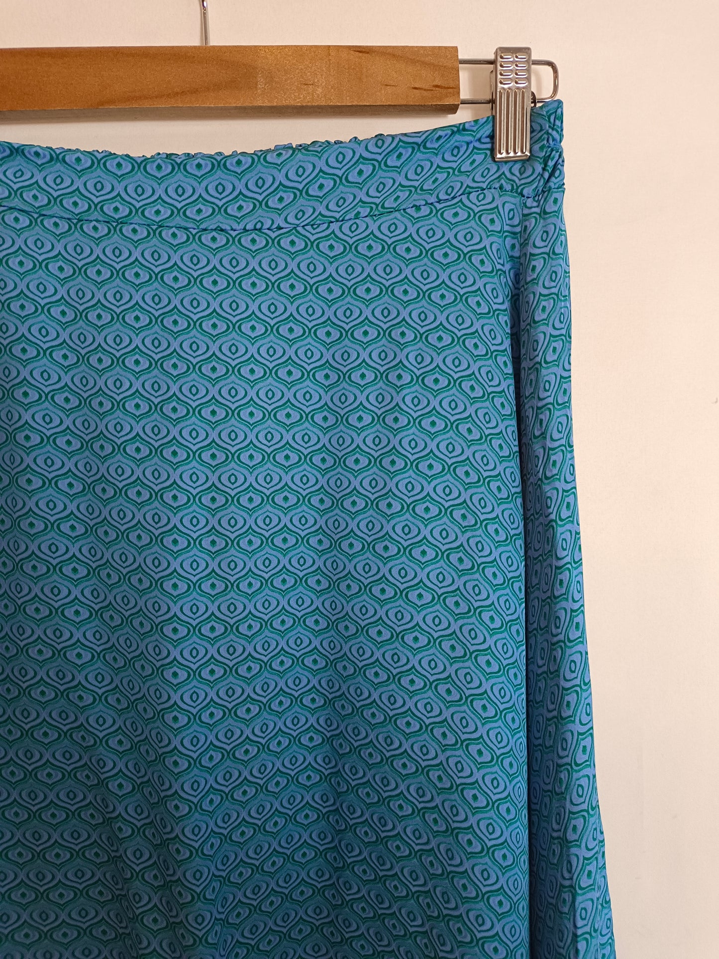 OTRAS. Falda midi estampada Tu(xs/s)