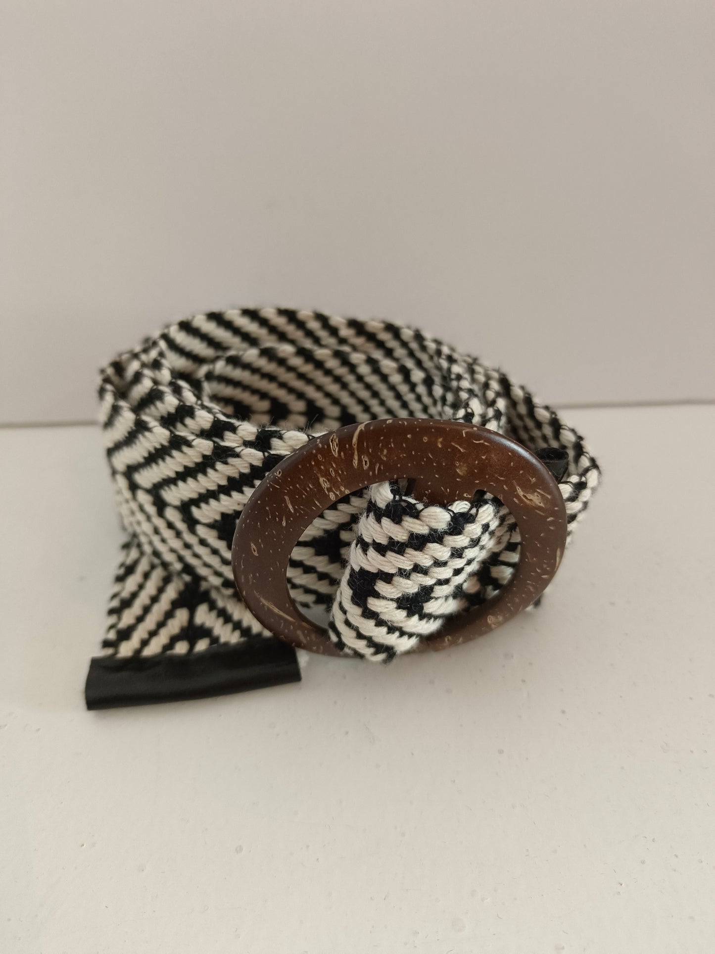 OTHERS. Two-tone belt