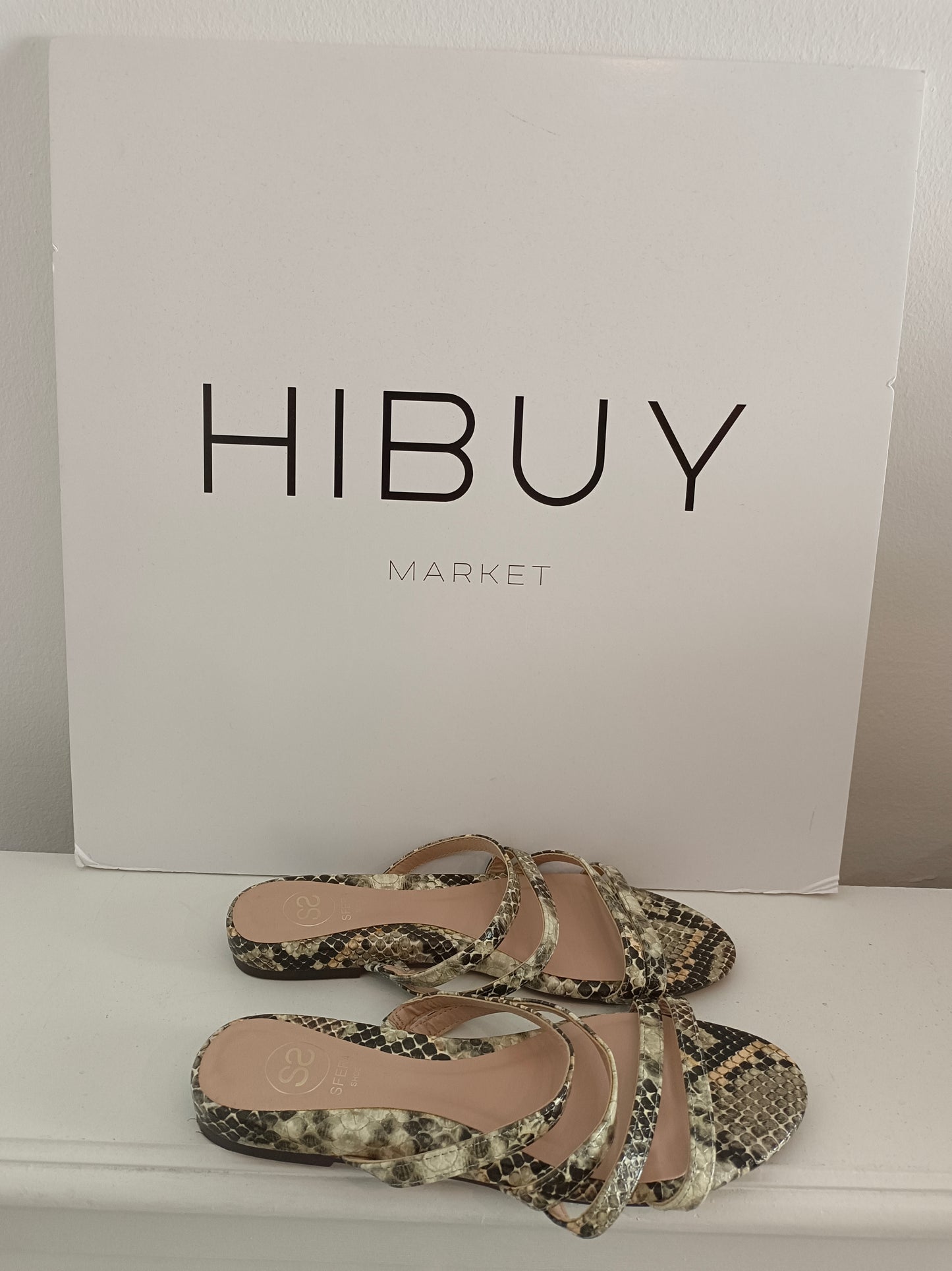 SFERA. Sandalias animal print T.38