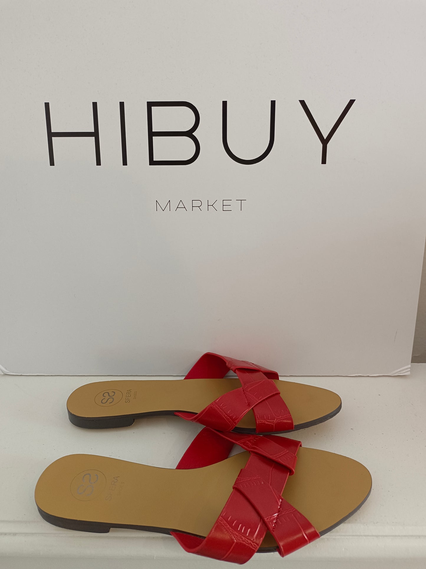 SFERA. Sandalias rojas planas T.37