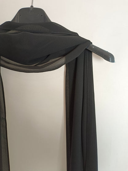 OTHERS. Semi-transparent black scarf