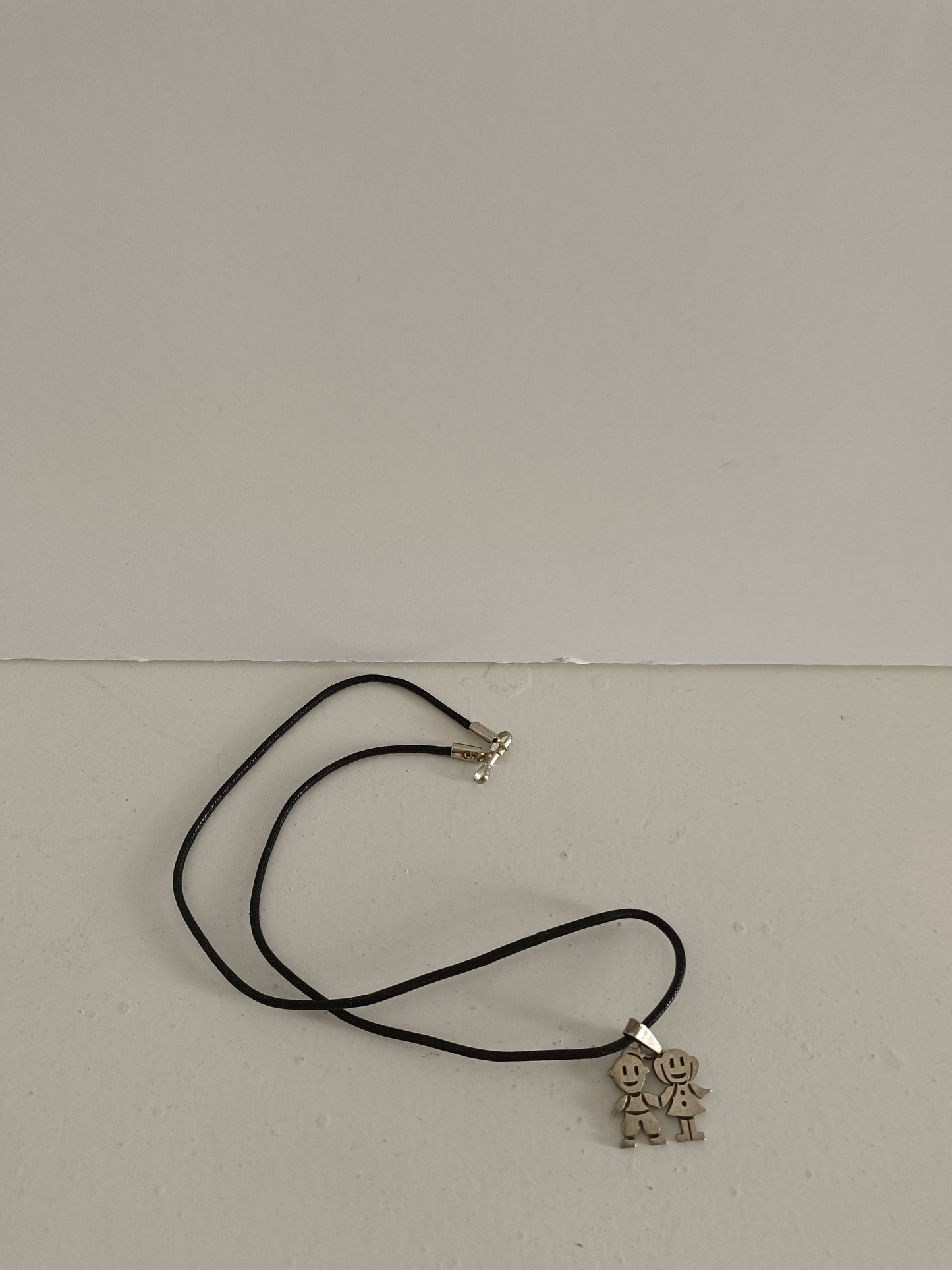 OTRAS. Colgante niños