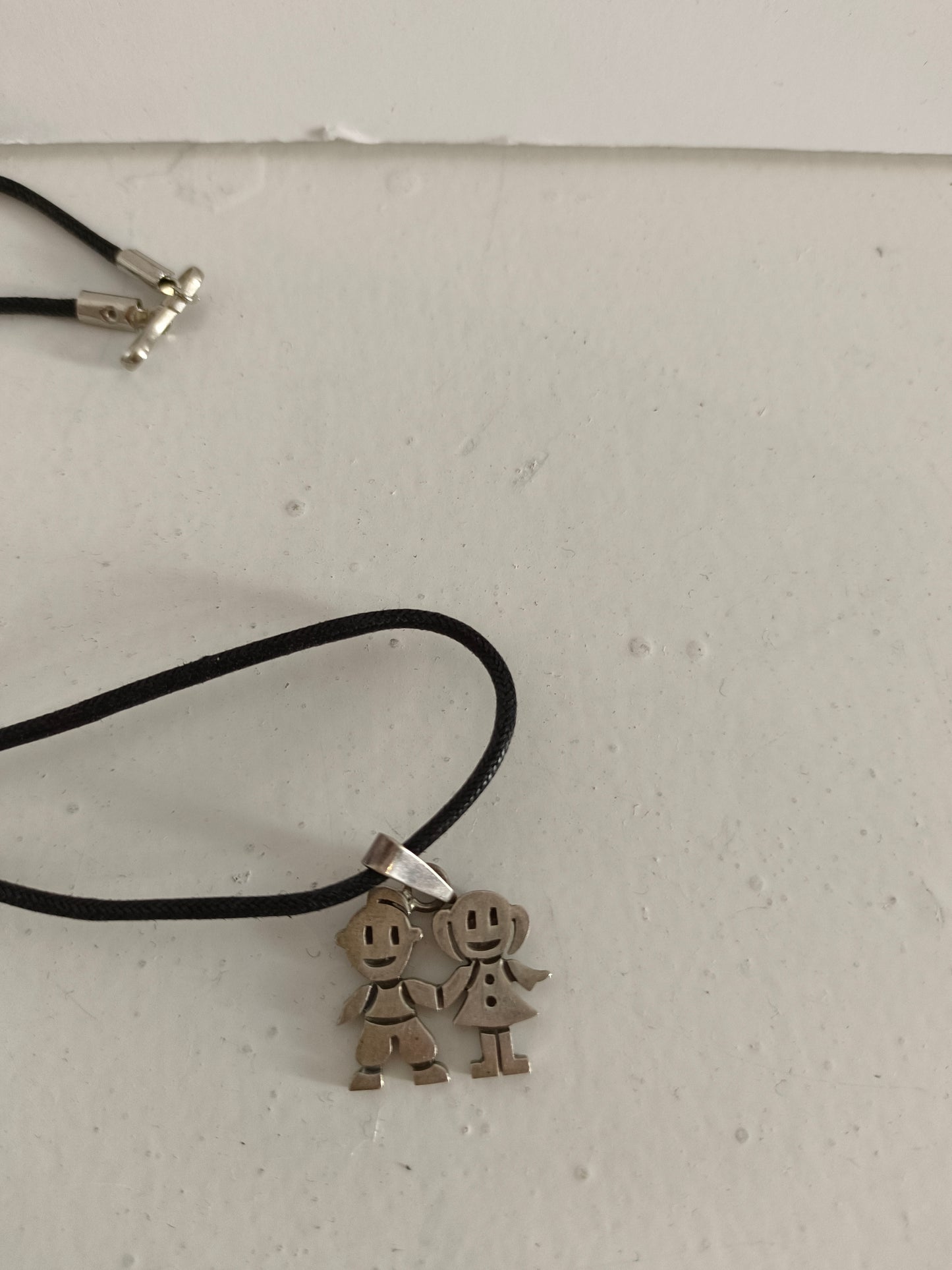 OTRAS. Colgante niños