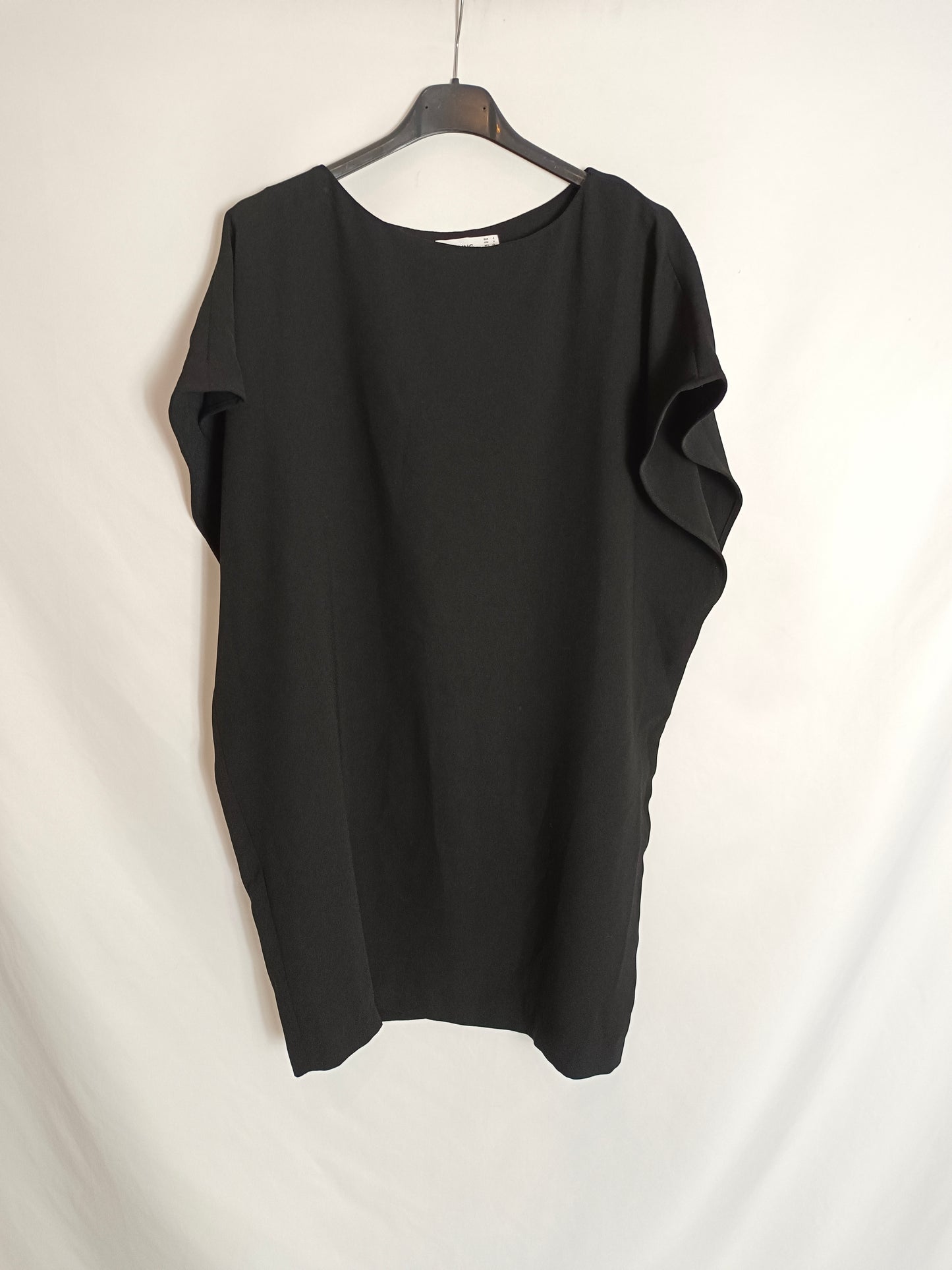 MANGO. Short black Ts dress