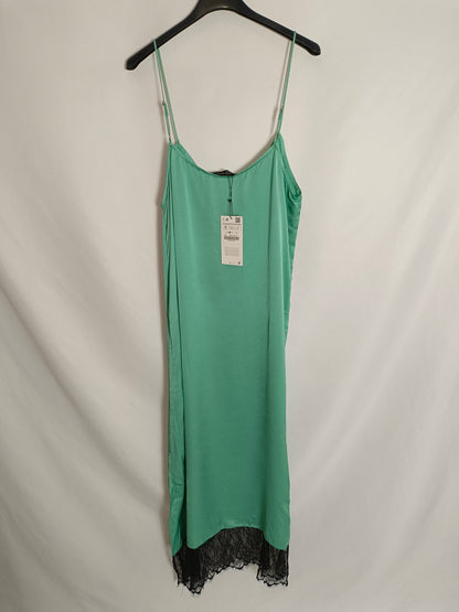 ZARA. Vestido verde agua lencero T.s