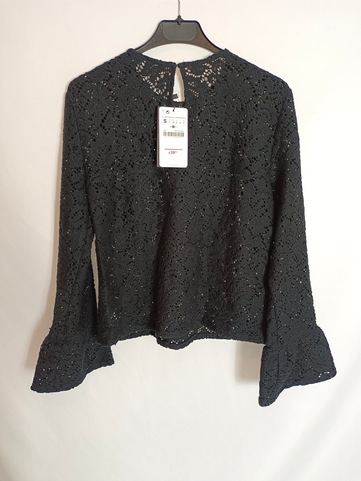 ZARA. Top negro croché T.s