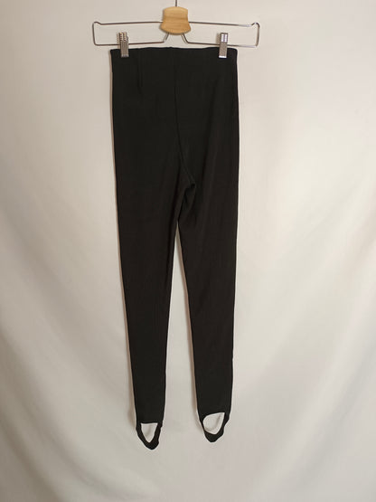 ZARA. Pantalón negro elástico T.xs