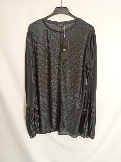 ZARA. Top  negro canalé T.s