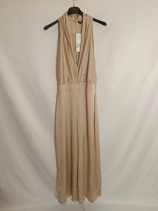 ZARA. Flowy beige jumpsuit T.xs