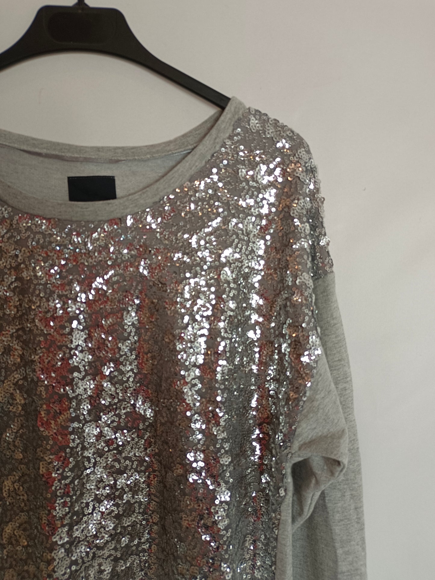 ICHI. Grey sequin sweatshirt Ts
