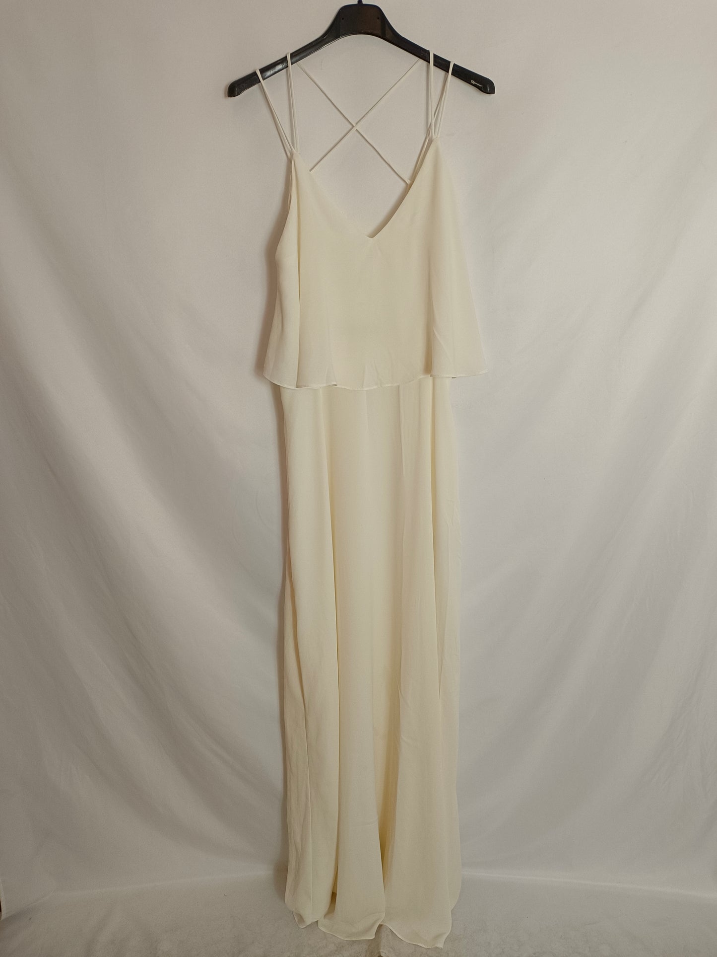 ZARA. Long white dress T.xs Hibuy market ZARA. Long white dress T.xs Hibuy market