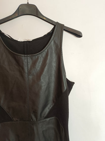 ZARA. Top negro doble textura T.m