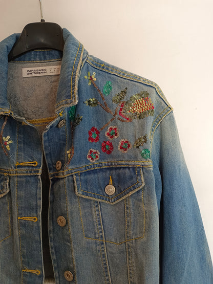 ZARA. Cazadora vaquera lentejuelas T.s