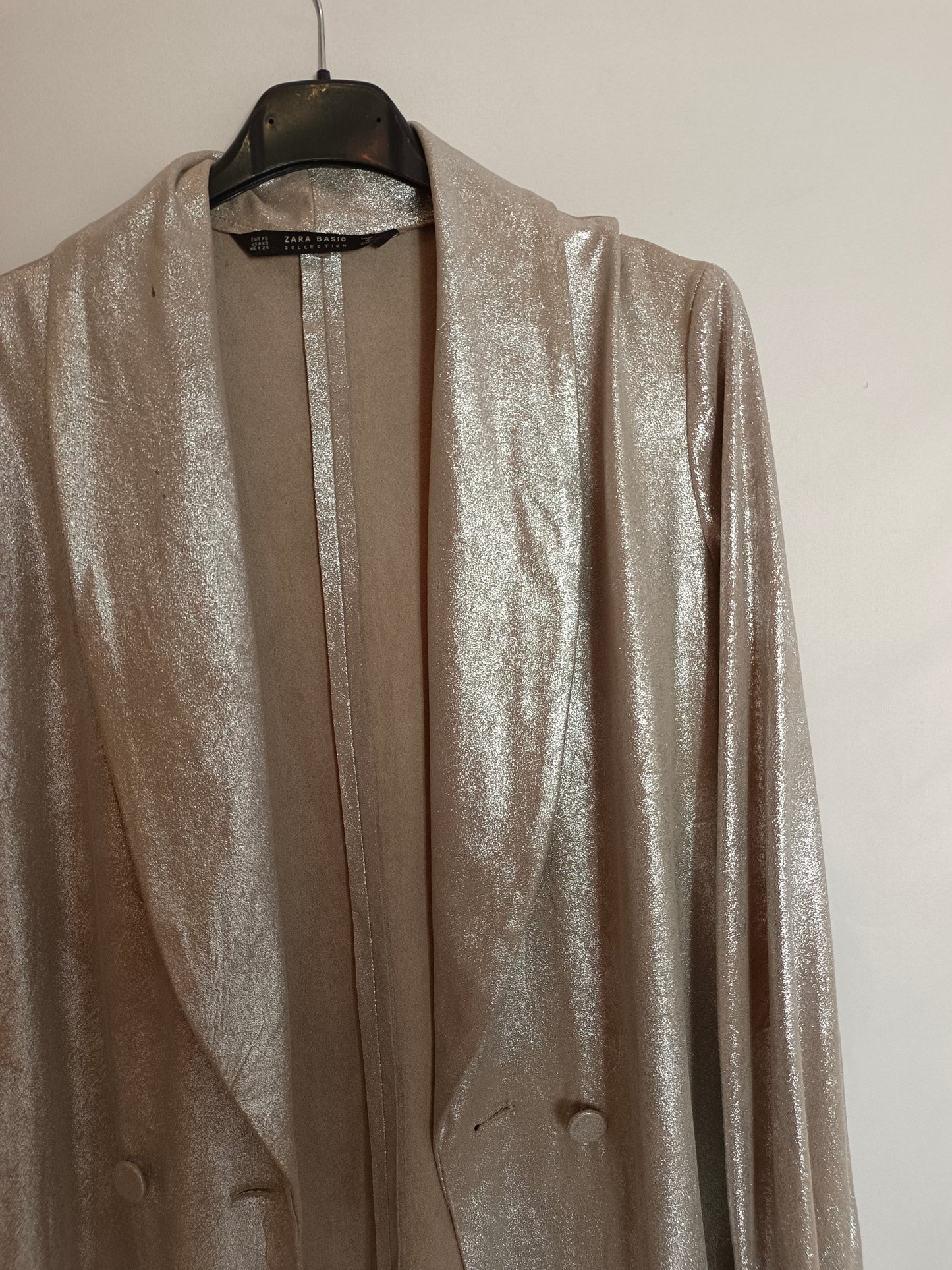 ZARA. Blazer ante plateada T.xs