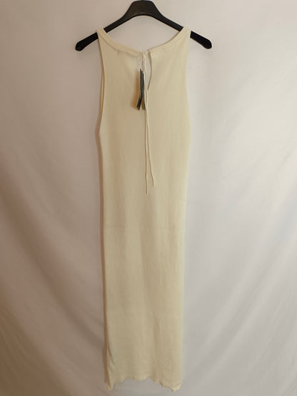 ZARA. Vestido blanco canalé T.m