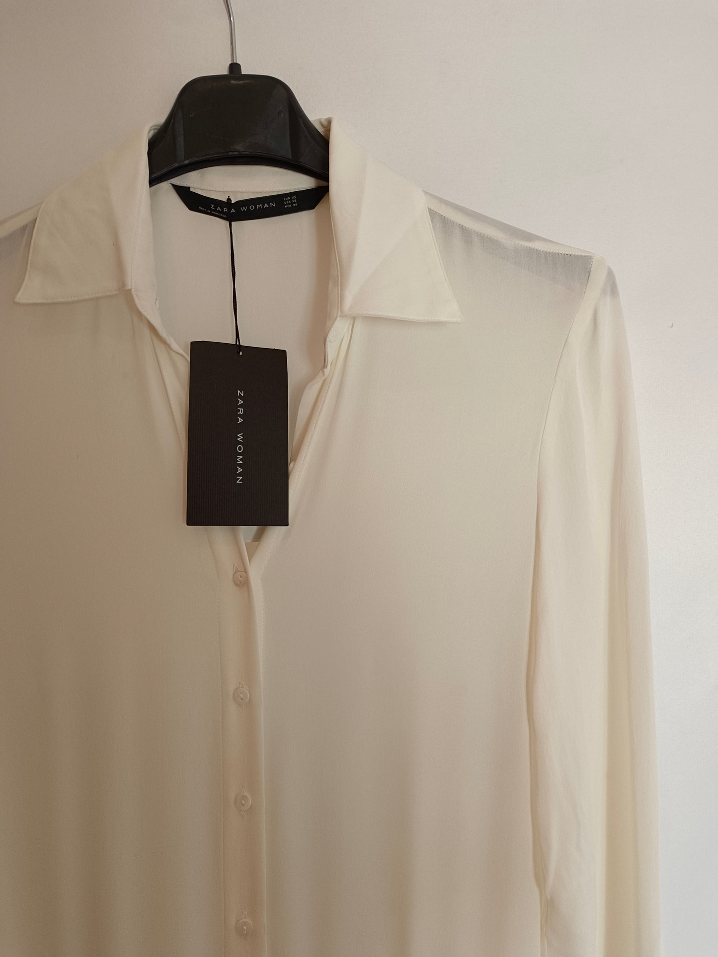 ZARA. Mono corto bicolor T.xs