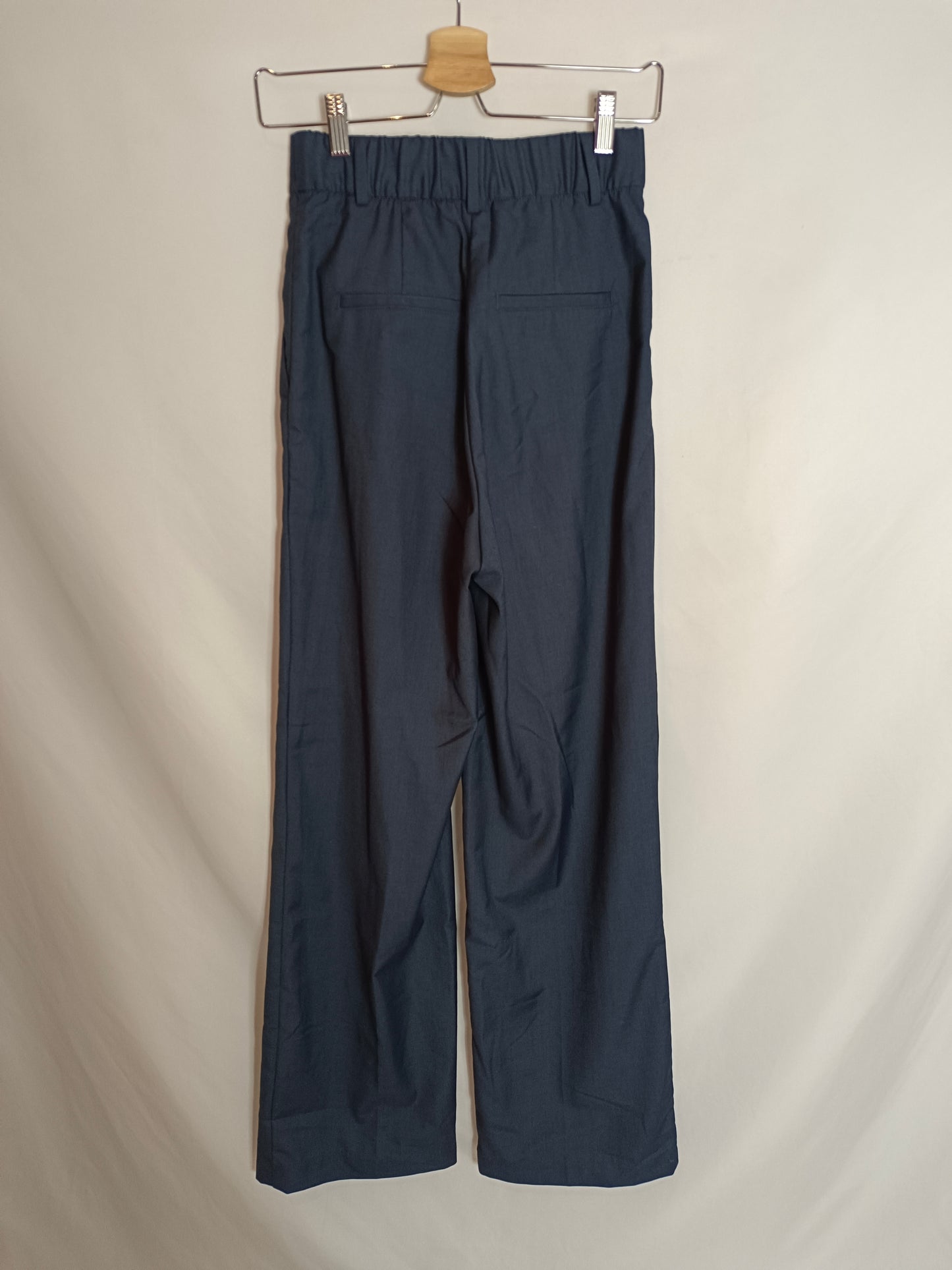 H&amp;M. Blue pleated trousers size 36