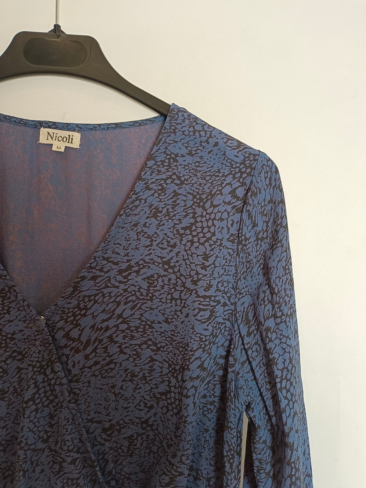 NICOLÍ. Top estampado cruzado lazada T.m