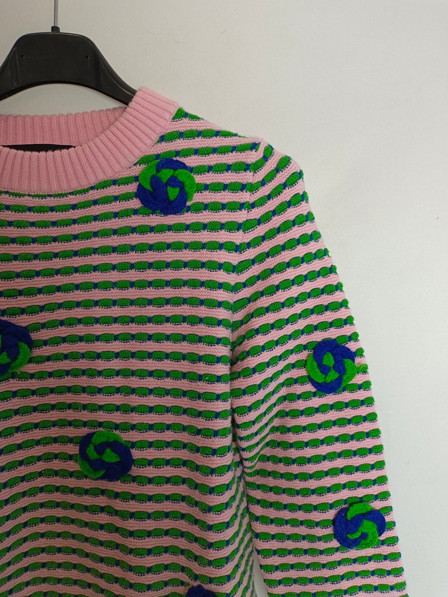 UTERQÜE. Jersey rosa y verde T.s