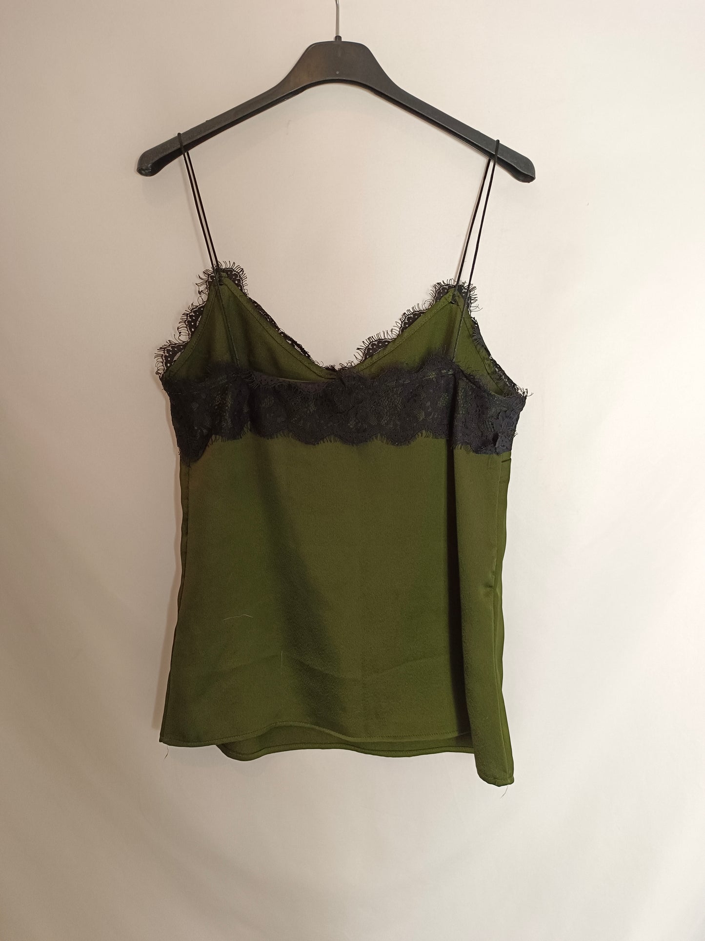 STRADIVARIUS. Top verde lencero T.s