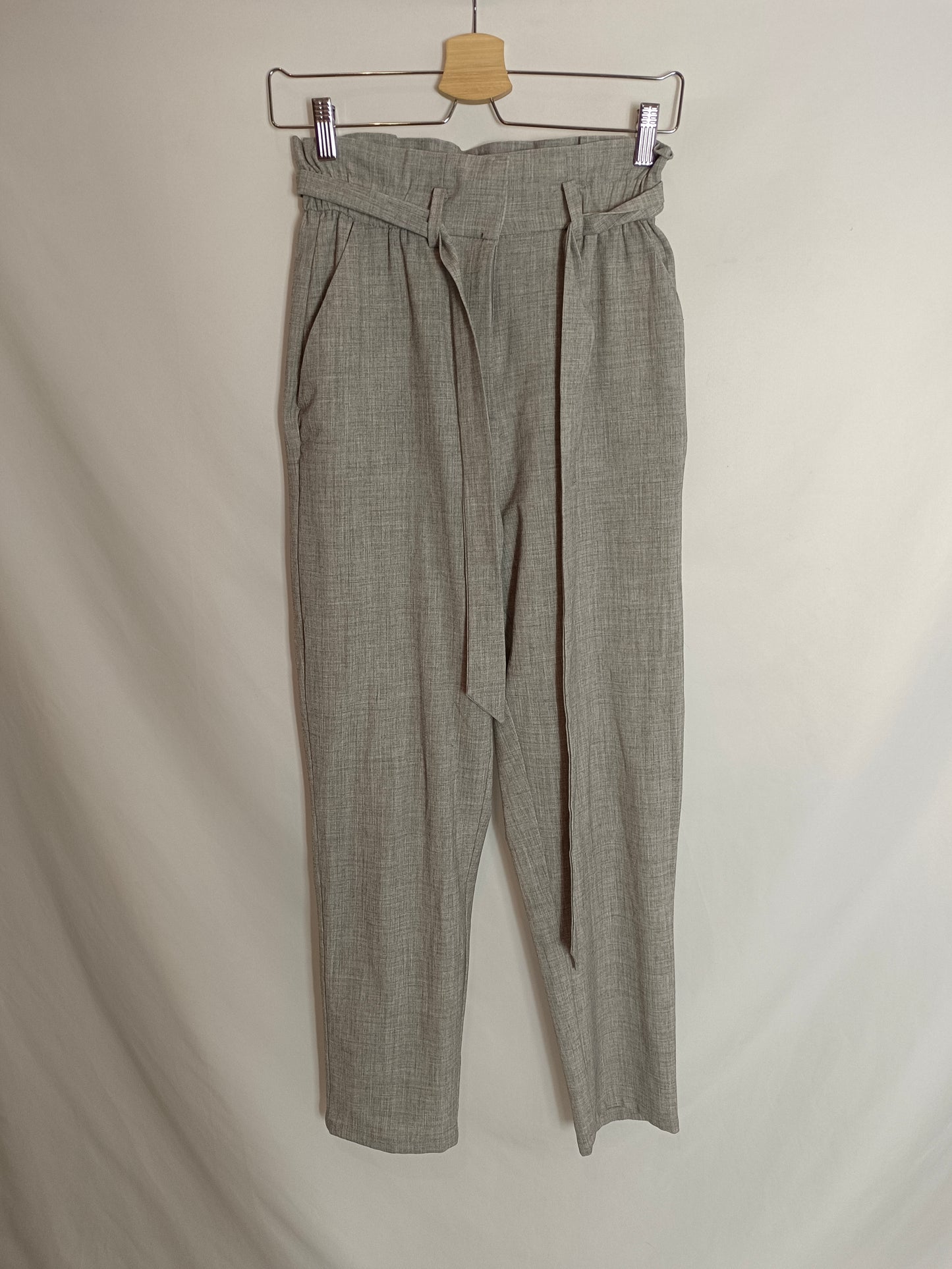 H&amp;M. Grey fluid trousers size 38