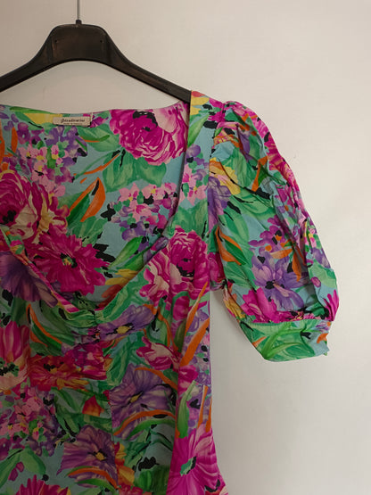 STRADIVARIUS. Vestido corto flores T.m
