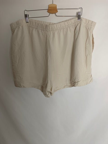 H&amp;M. Beige linen shorts S.3xl
