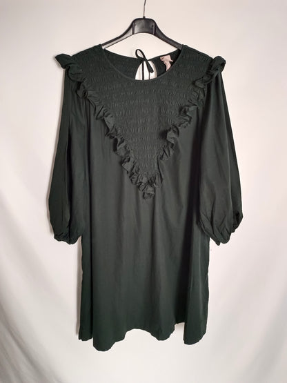 H&M. Vestido corto negro nido abeja T.2xl
