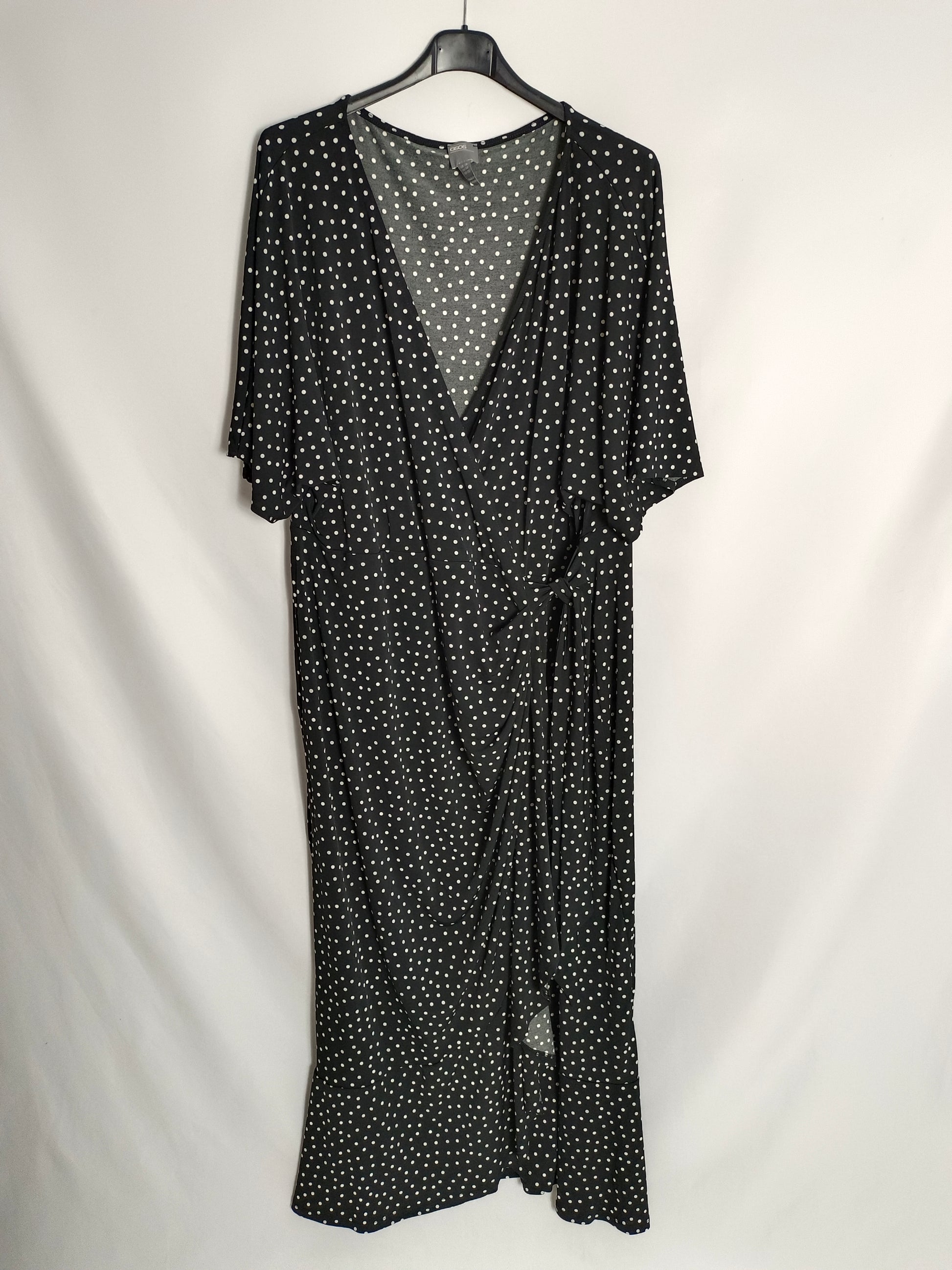 H&M. Long black polka dot dress S.4xl Hibuy market H&M. Long black polka dot dress S.4xl Hibuy market