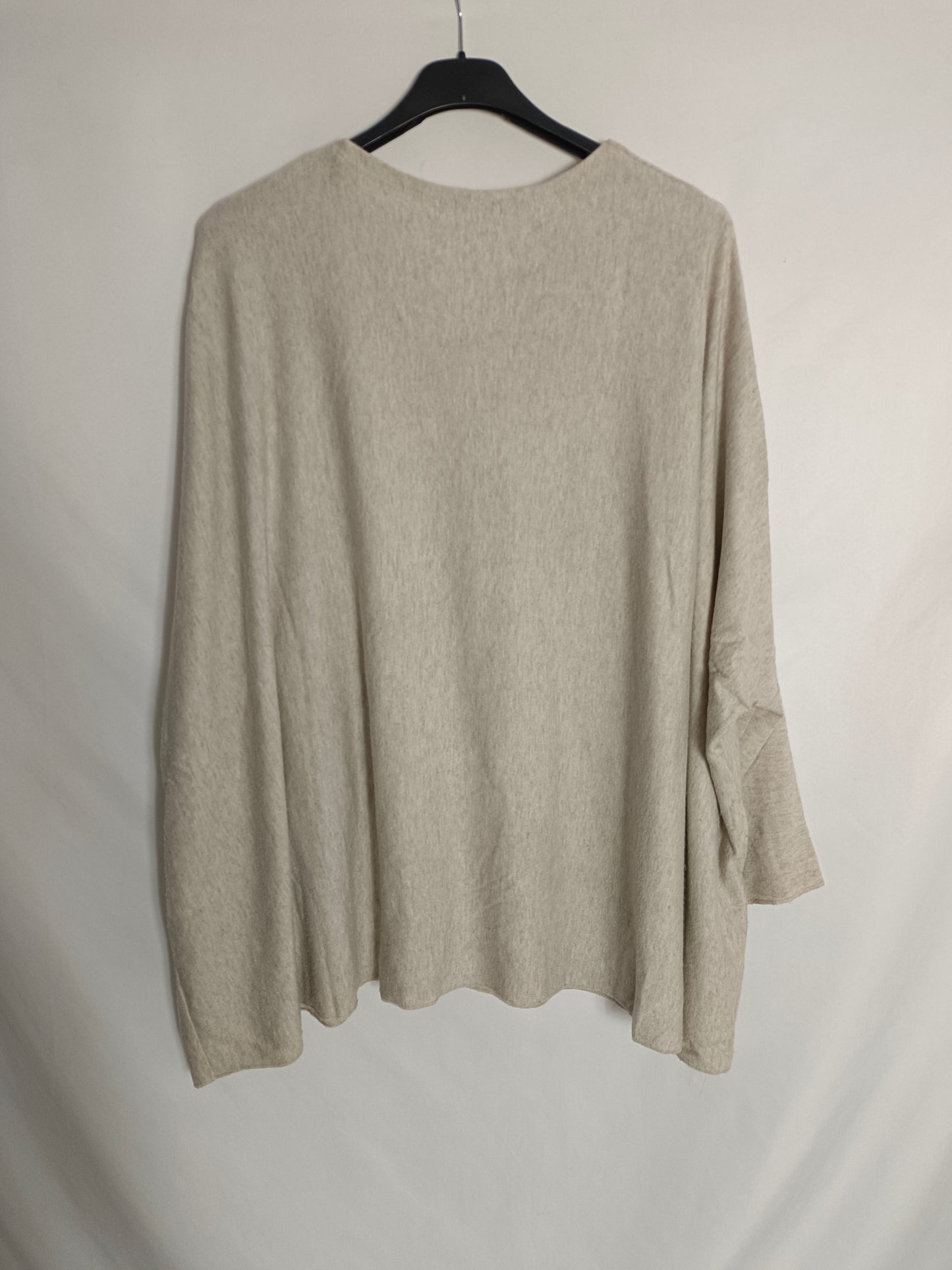 BUGANVILLA. Thin beige sweater TU (2xl)