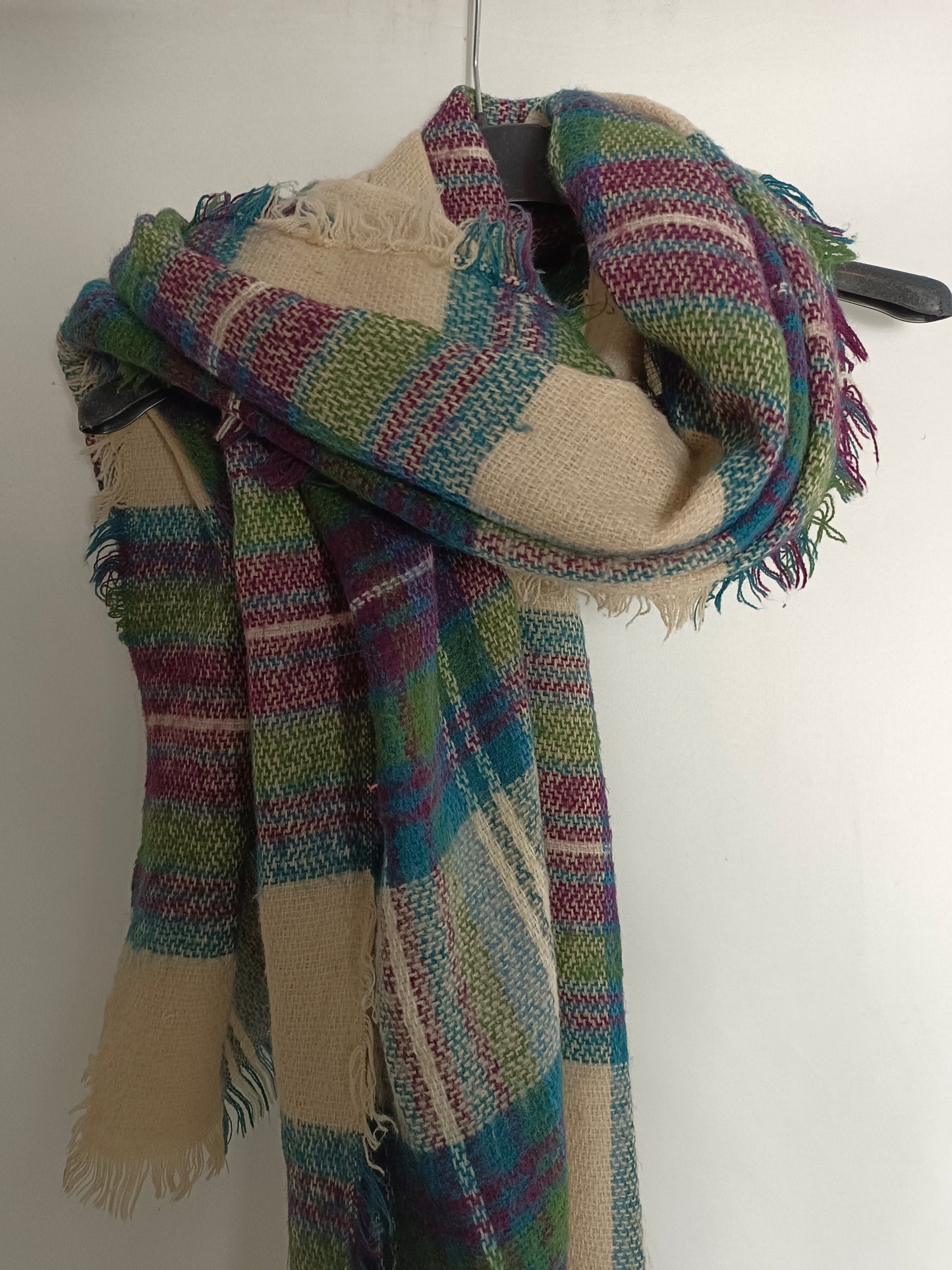 OTRAS. Bufanda cuadros verdes